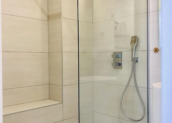 T3 Front De Dernier Etage Vue Petit Havre De Paix Pour Vos Emplacement Unique Vue Panoramique A 180 Degres Pour Ce T3 En Face De La Front De Vue Sur Les Iles 5 Et Dernier Etage Avec Ascenseur 公寓 *