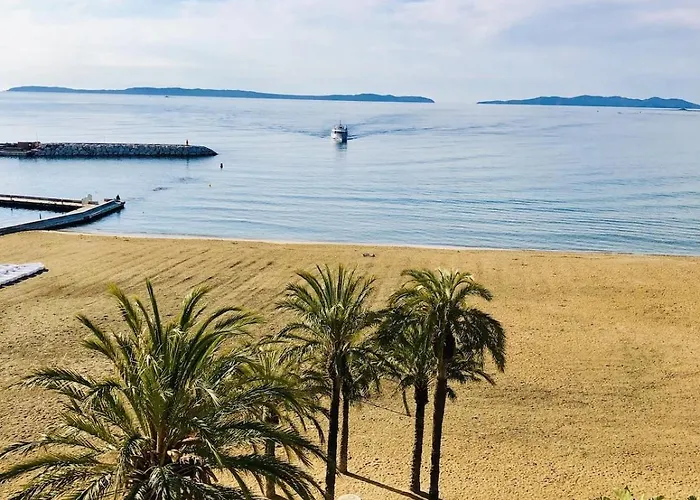 T3 Front De Dernier Etage Vue Petit Havre De Paix Pour Vos Emplacement Unique Vue Panoramique A 180 Degres Pour Ce T3 En Face De La Front De Vue Sur Les Iles 5 Et Dernier Etage Avec Ascenseur 公寓 *