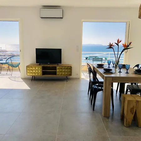 T3 Front De Dernier Etage Vue Petit Havre De Paix Pour Vos Emplacement Unique Vue Panoramique A 180 Degres Pour Ce T3 En Face De La Front De Vue Sur Les Iles 5 Et Dernier Etage Avec Ascenseur Апартаменти Ле-Лаванду