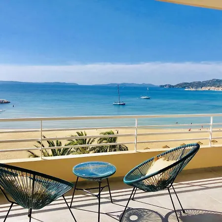 T3 Front De Dernier Etage Vue Petit Havre De Paix Pour Vos Emplacement Unique Vue Panoramique A 180 Degres Pour Ce T3 En Face De La Front De Vue Sur Les Iles 5 Et Dernier Etage Avec Ascenseur Lejlighed Le Lavandou