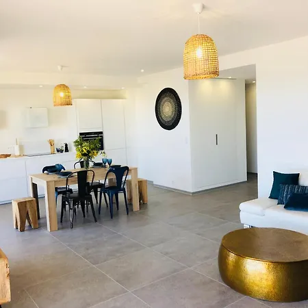 Апартаменти T3 Front De Dernier Etage Vue Petit Havre De Paix Pour Vos Emplacement Unique Vue Panoramique A 180 Degres Pour Ce T3 En Face De La Front De Vue Sur Les Iles 5 Et Dernier Etage Avec Ascenseur *