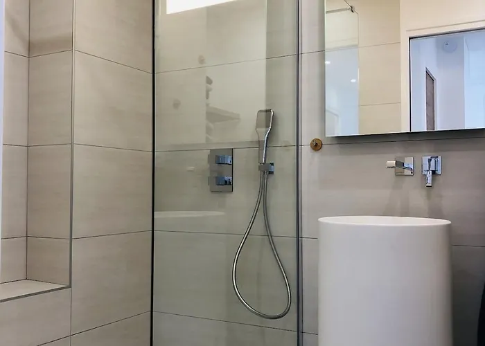 Apartman T3 Front De Dernier Etage Vue Petit Havre De Paix Pour Vos Emplacement Unique Vue Panoramique A 180 Degres Pour Ce T3 En Face De La Front De Vue Sur Les Iles 5 Et Dernier Etage Avec Ascenseur Le Lavandou