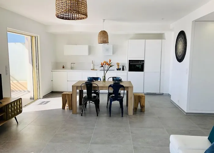 Apartman T3 Front De Dernier Etage Vue Petit Havre De Paix Pour Vos Emplacement Unique Vue Panoramique A 180 Degres Pour Ce T3 En Face De La Front De Vue Sur Les Iles 5 Et Dernier Etage Avec Ascenseur