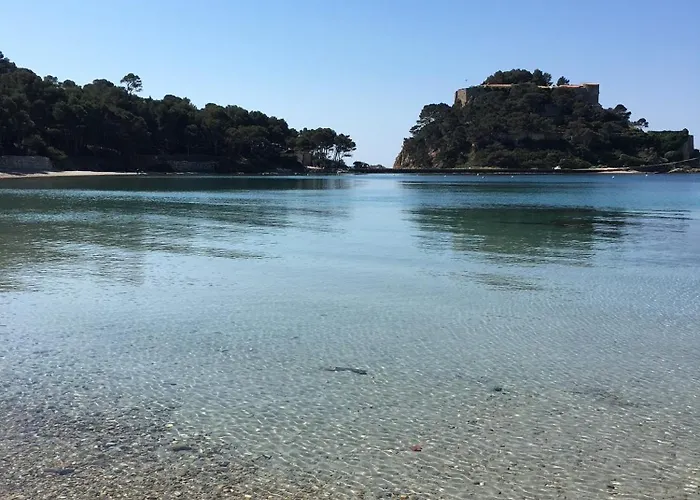 T3 Front De Dernier Etage Vue Petit Havre De Paix Pour Vos Emplacement Unique Vue Panoramique A 180 Degres Pour Ce T3 En Face De La Front De Vue Sur Les Iles 5 Et Dernier Etage Avec Ascenseur Lejlighed