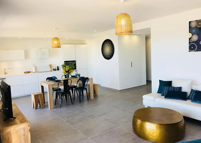 Apartman T3 Front De Dernier Etage Vue Petit Havre De Paix Pour Vos Emplacement Unique Vue Panoramique A 180 Degres Pour Ce T3 En Face De La Front De Vue Sur Les Iles 5 Et Dernier Etage Avec Ascenseur *